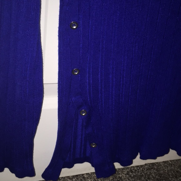 Women's sweater. Size M EUC - Picture 7 of 8